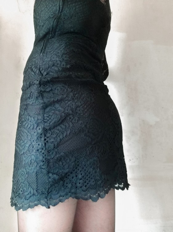 Міні міні плаття чорне міні плаття чулки чорні чулки зад